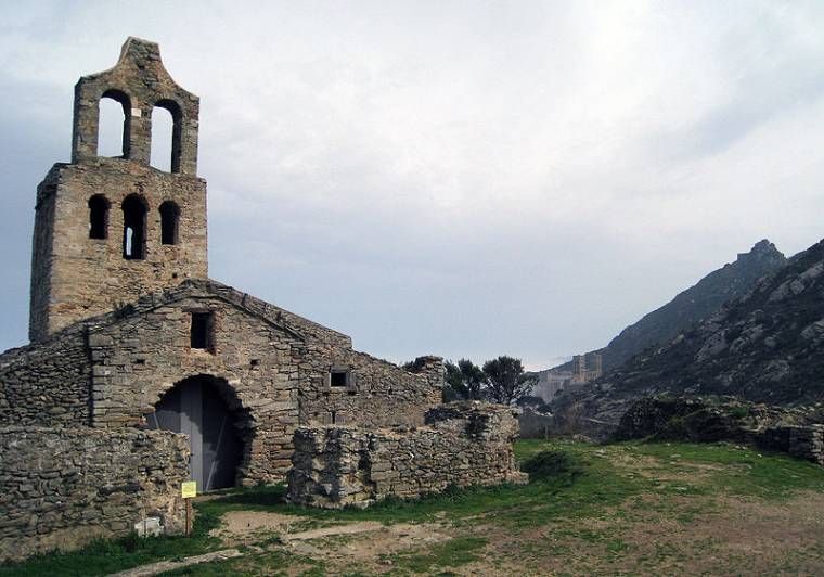 santa creu rodes pueblo